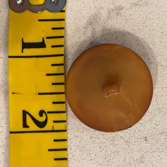 Vintage Buttons - Picture 3 of 4